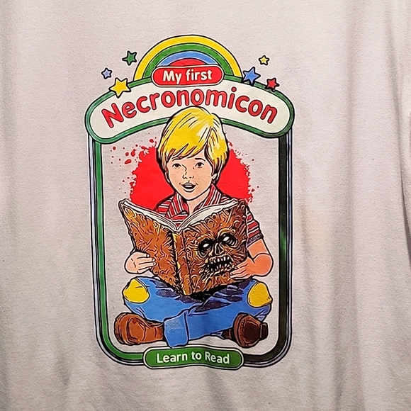 My first Necronomicon tee shirt - Picture 2 of 4